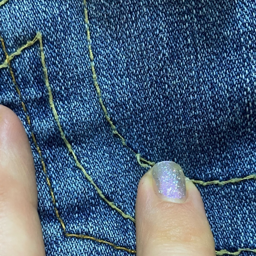 True Religion - Becky Lowrise Boot Cut Jeans - Picture 13 of 13